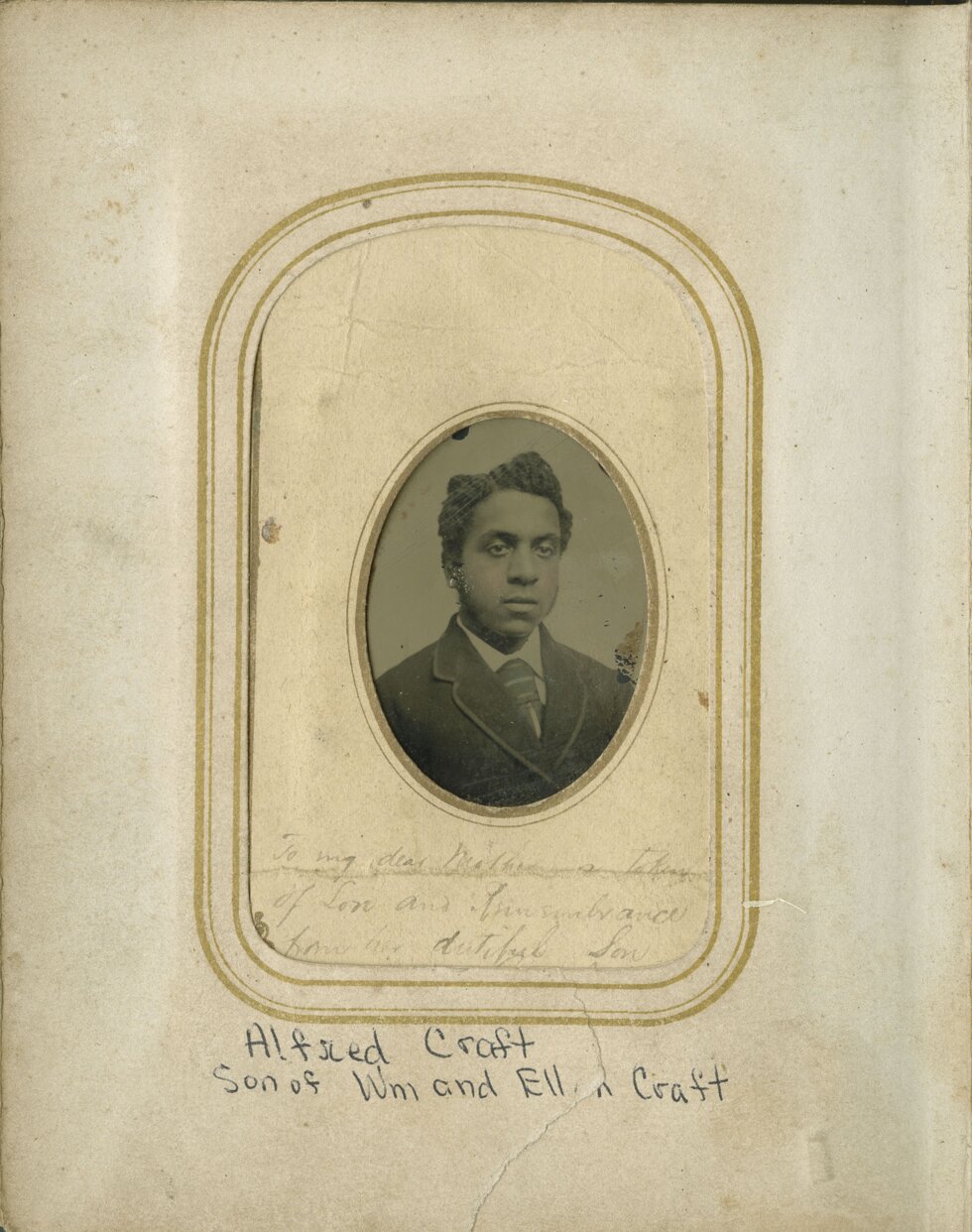 Portrait of a man in a suit.
