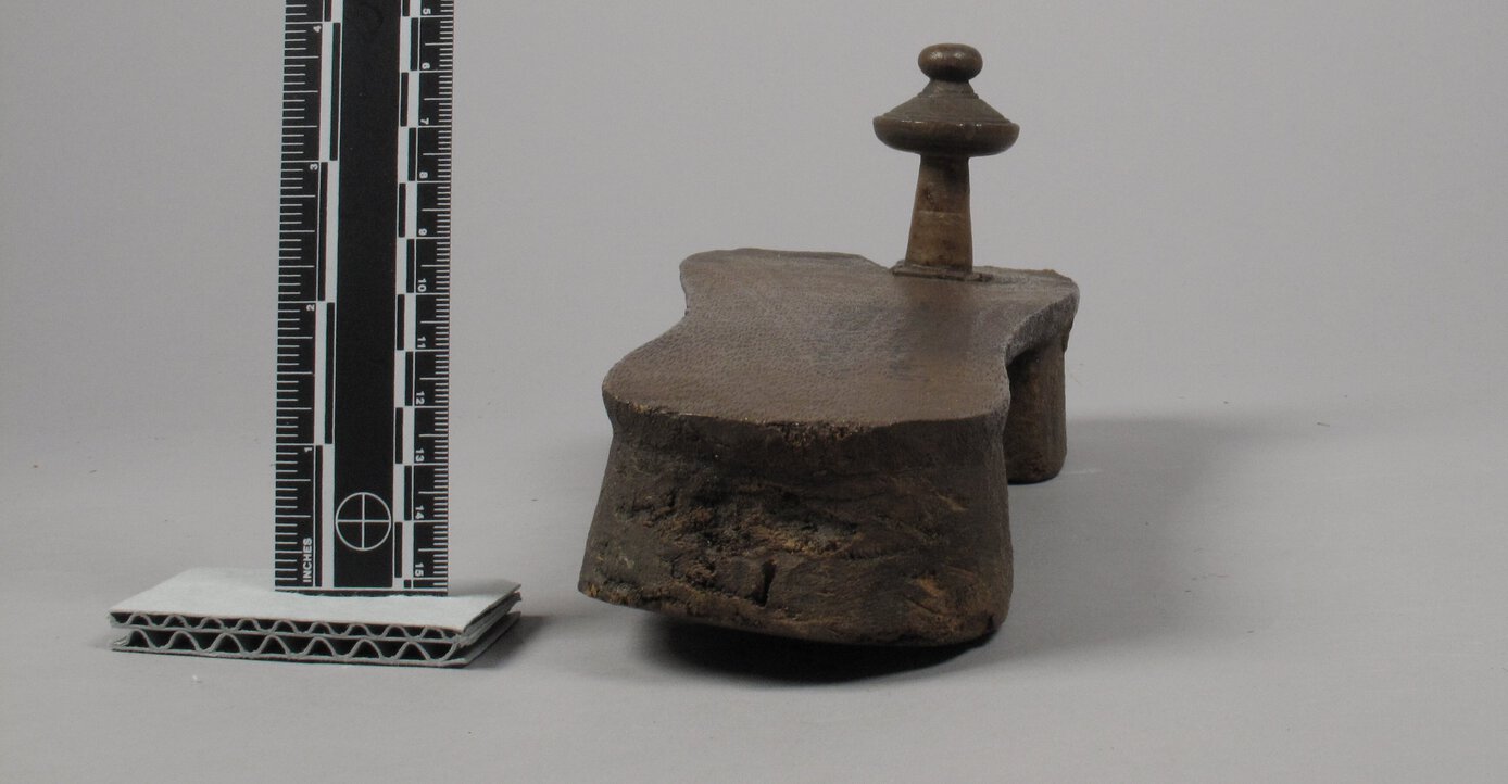 Tippu Tip's left clog, as shown from the back.