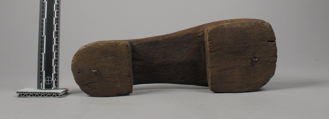 Tippu Tip's left clog, as shown from the bottom, with front to the right.