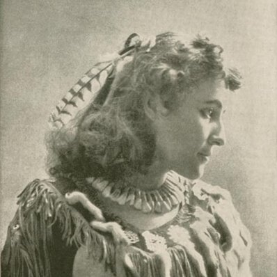 Half-profile of E. Pauline Johnson, facing to her left.